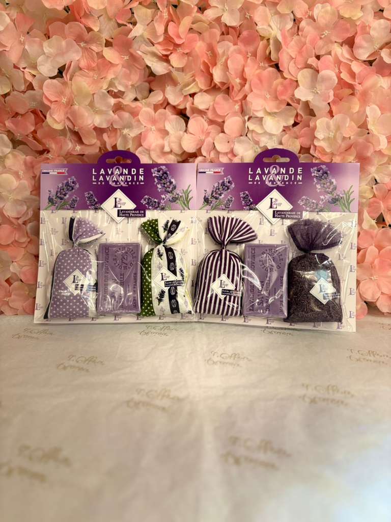 Lot de 2 sachets de lavande avec un savon