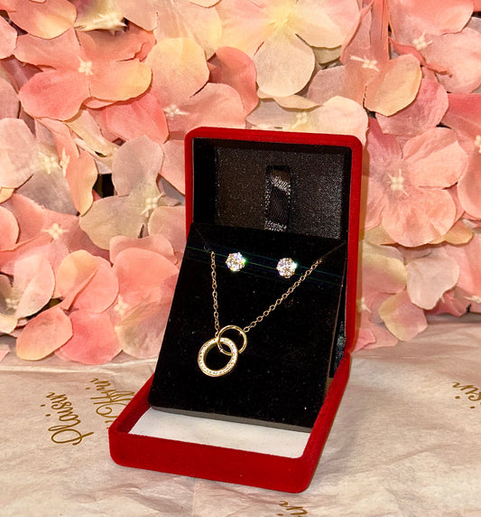 Coffret Bijoux – Collier Anneaux Entrelacés & Boucles d’Oreilles