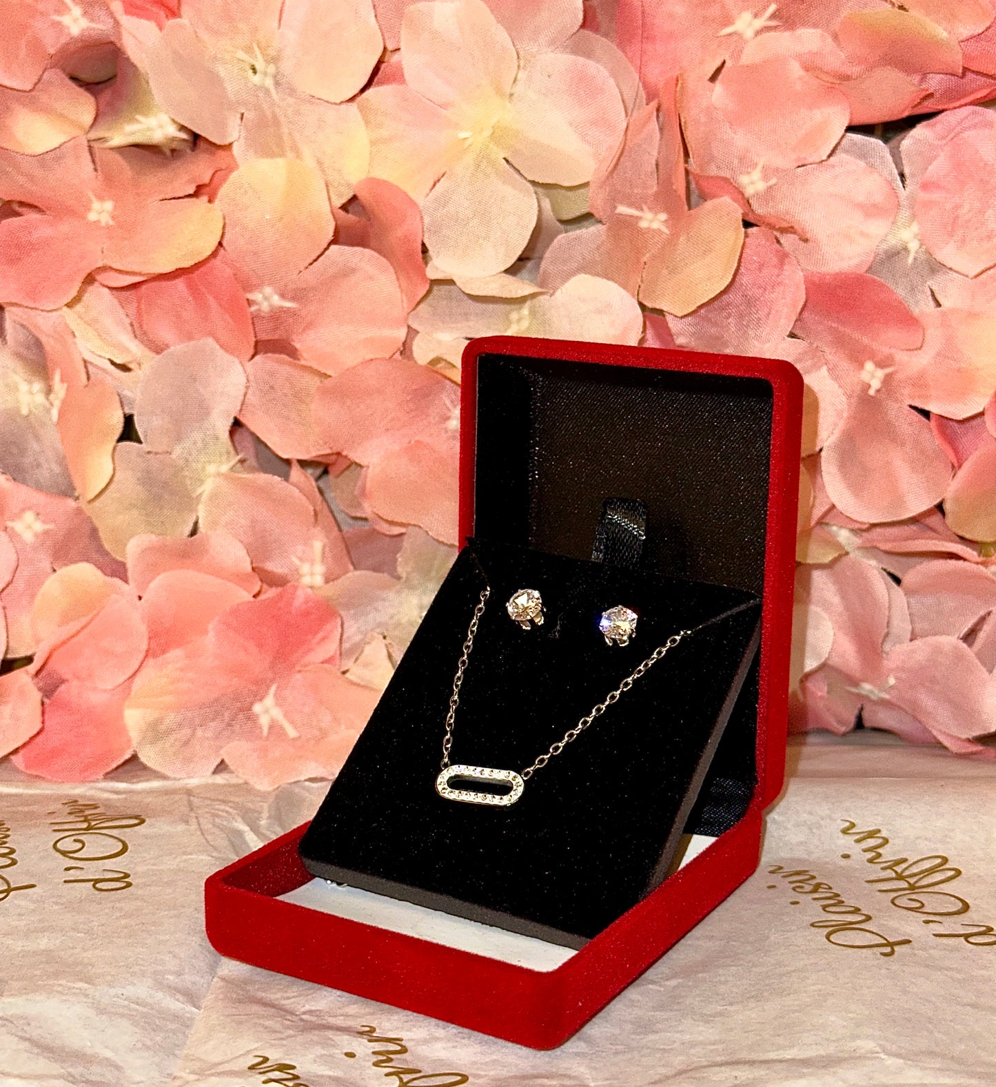 Coffret Bijoux – Collier Rectangle Strass & Boucles d’Oreilles