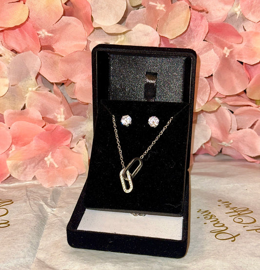 Coffret Bijoux – Collier Maillons Entrelacés & Boucles d’Oreilles